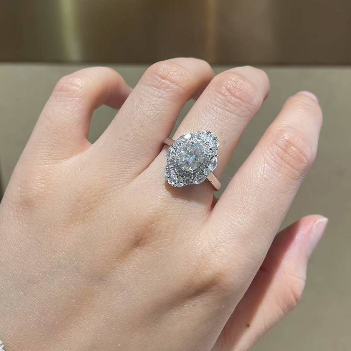 Oval Diamond Women's Ring S925 Silver Plated Platinum Customized Selection Main Stone Moissanite 1.5ct/Side Stone Cubic Zirconia